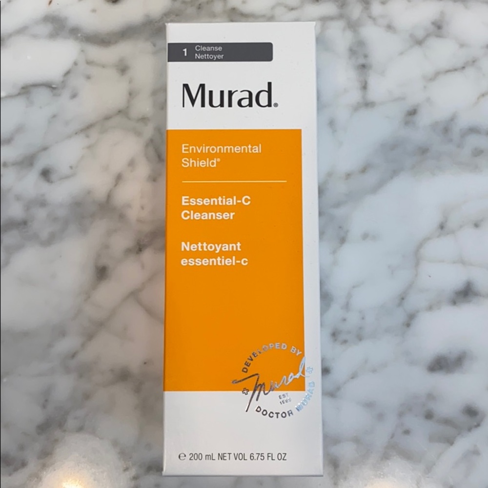 Brand new. Murad environmental shield cleanser.
